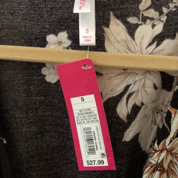 Cute floral dress - Picture 3 of 5